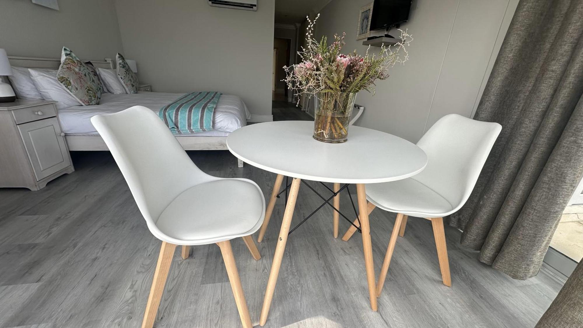Oceansnest Guest House Bloubergstrand Bagian luar foto