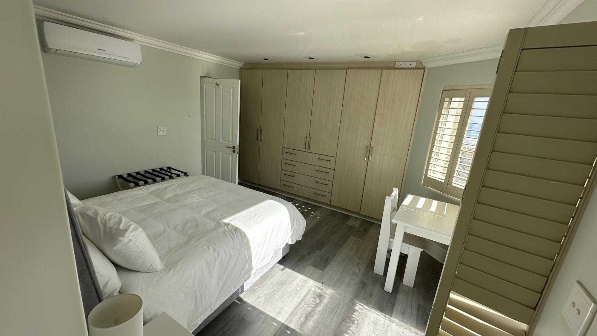 Oceansnest Guest House Bloubergstrand Bagian luar foto