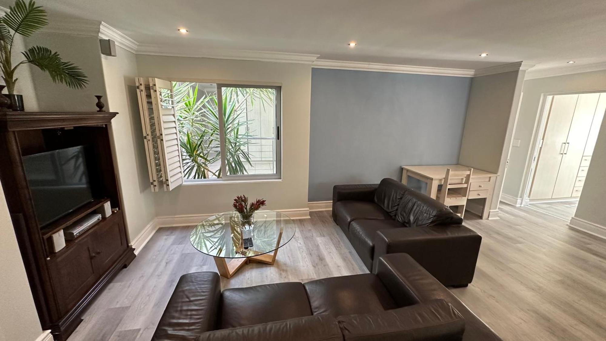 Oceansnest Guest House Bloubergstrand Bagian luar foto